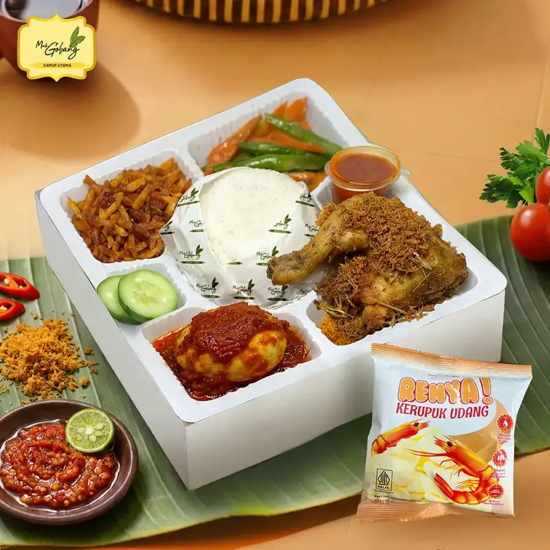 Lunch Box - Ayam Goreng Sereh & Telur Mak Gobang